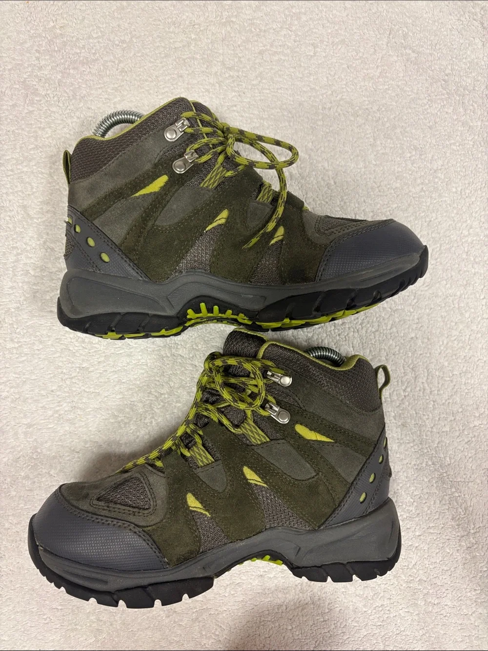 L.L. Bean Kids Gray Yellow waterproof Hiking Boots model 286156 size 5